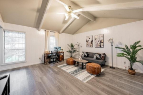 8822 Cozy 4BR Home Near IKEA & IAH Bush Airport